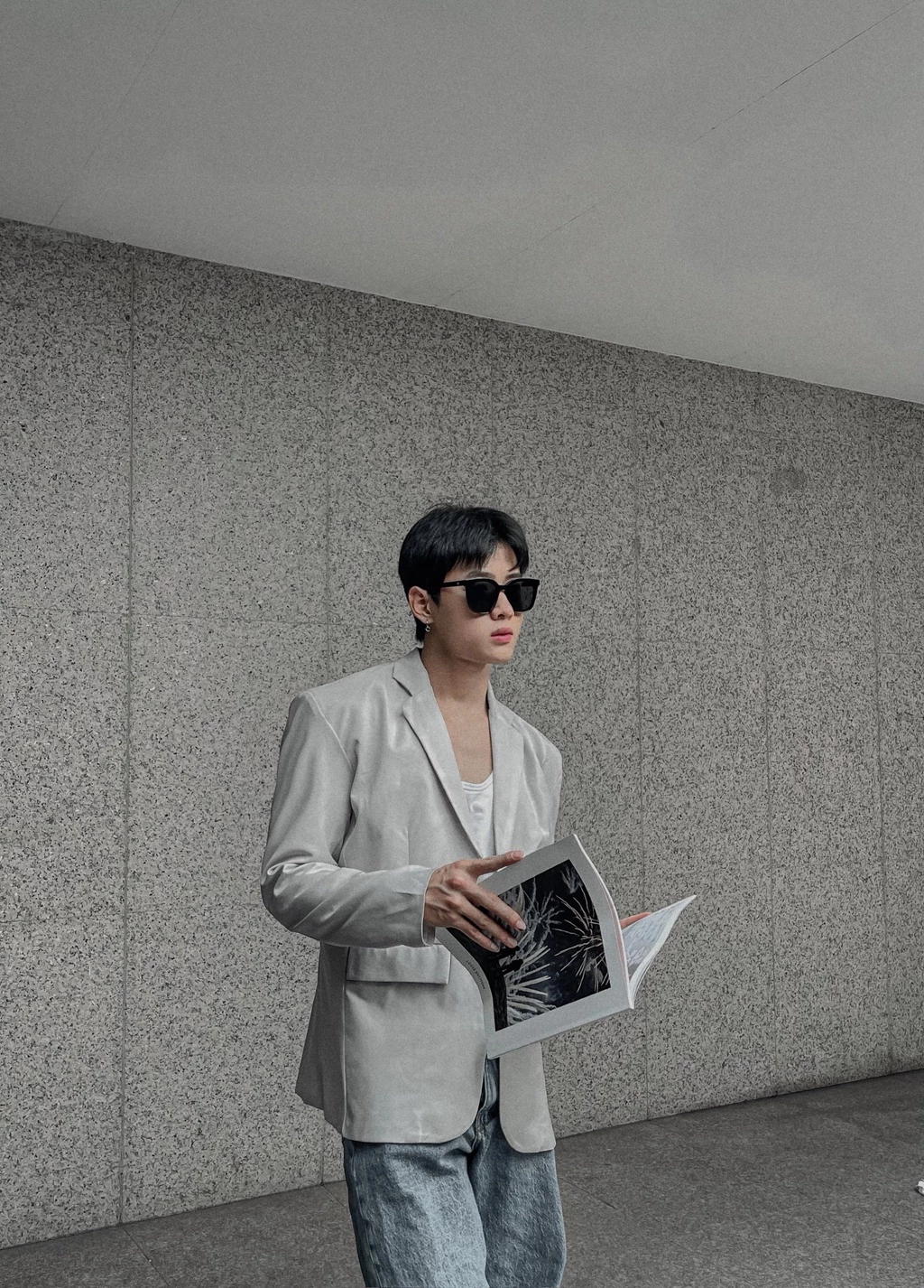 Áo khoác blazer trơn form rộng Basic Blazer HUGU chất vải cao cấp chuẩn form