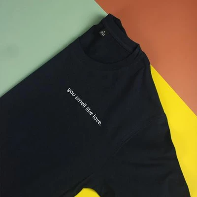 Áo thun cotton 100% in chữ You smell like love