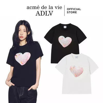 Áo Thun Nữ ADLV Woman Heart Donut dáng Standard màu Đen/Kem- Hàng chính hãng