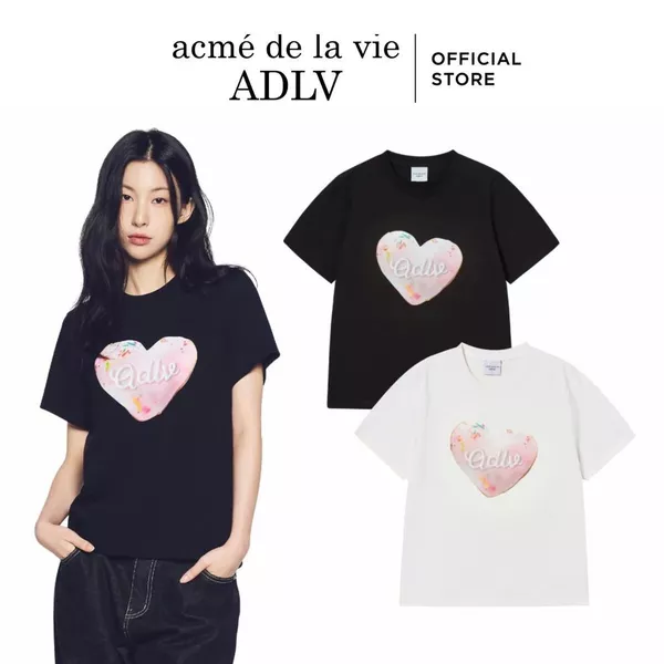 Áo Thun Nữ ADLV Woman Heart Donut dáng Standard màu Đen/Kem- Hàng chính hãng
