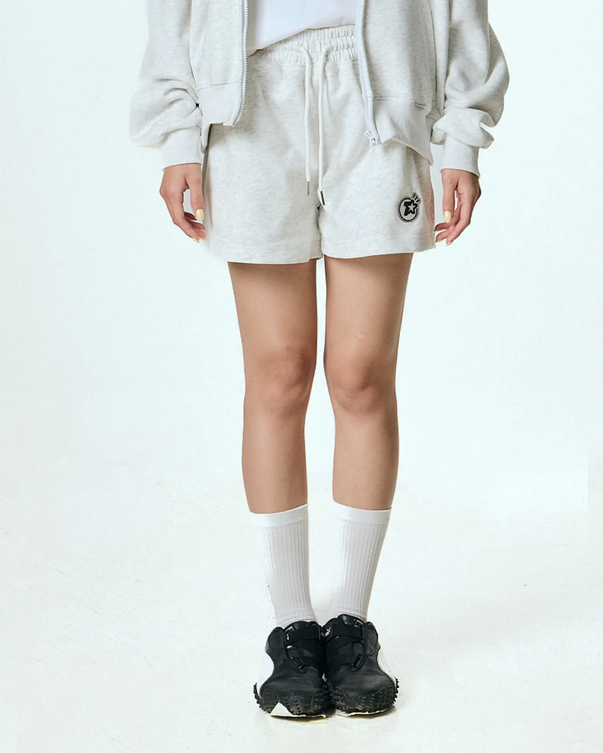 Quần Shorts Nỉ Teelab Alter World Tour Shorts SH002
