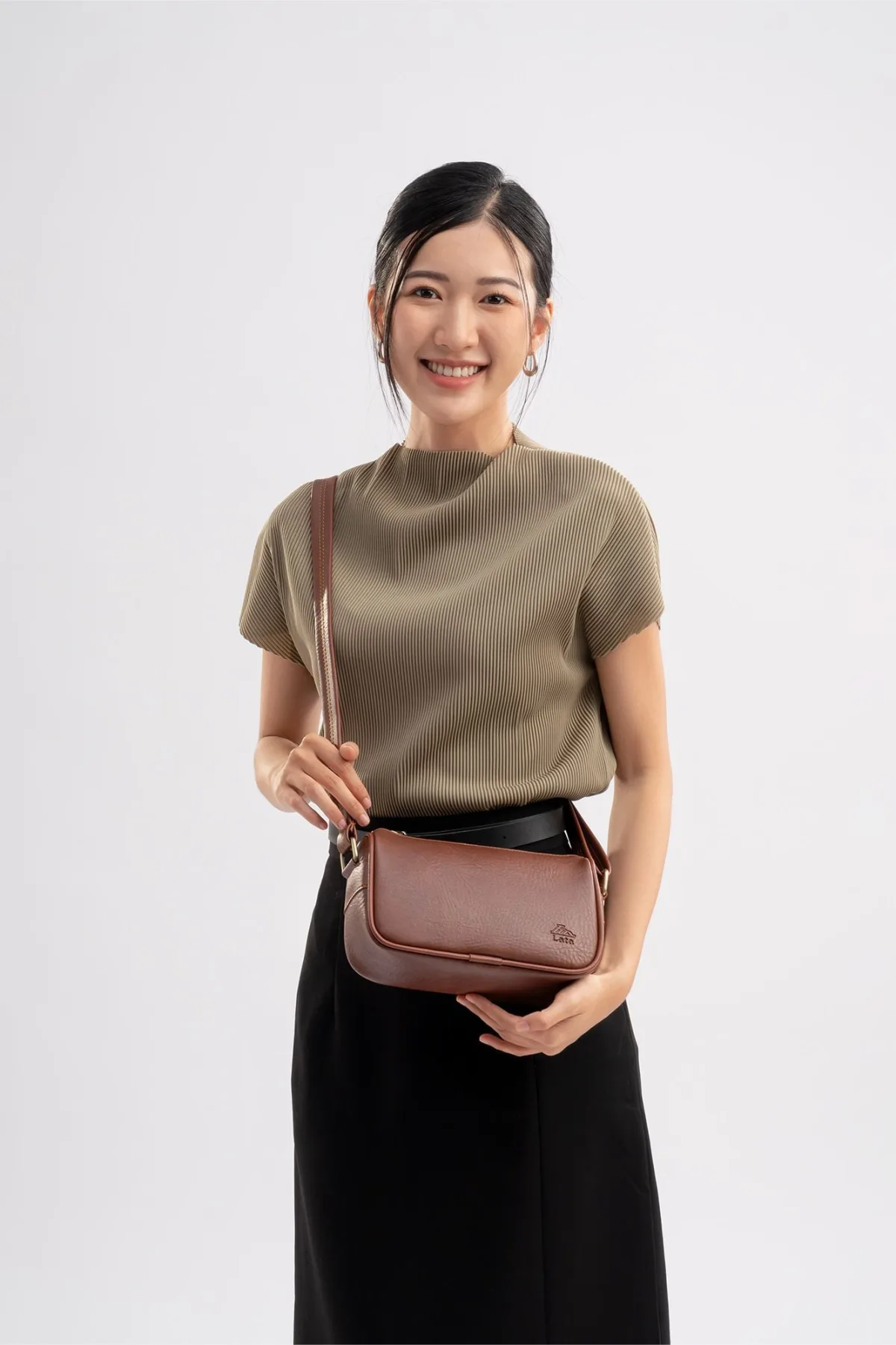 Túi Lata (Thời trang nữ đi chơi size 21 - Túi đeo chéo da HN119)