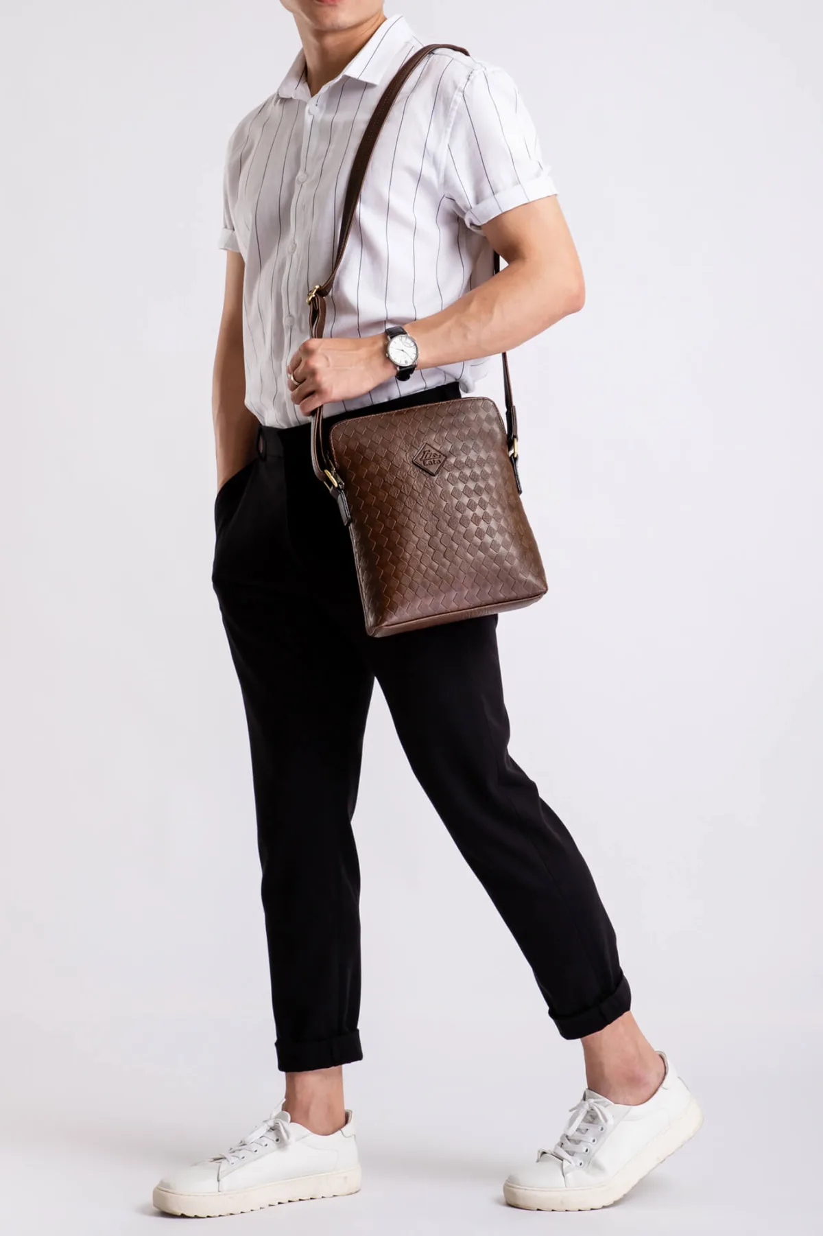 Túi Lata (Thời trang nam đựng ipad - Túi đeo chéo da TN15)