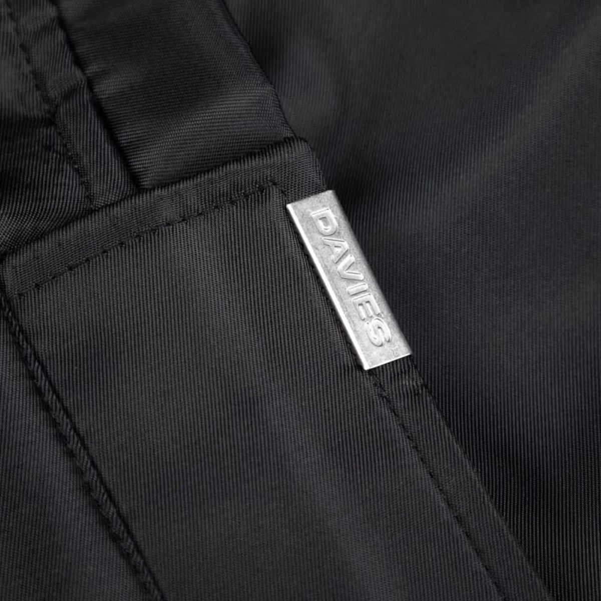Áo khoác bomber nữ nam màu đen DAVIES local brand cổ bẻ form rộng chất da lộn, dù protex 2 lớp Coor Bomber Jacket