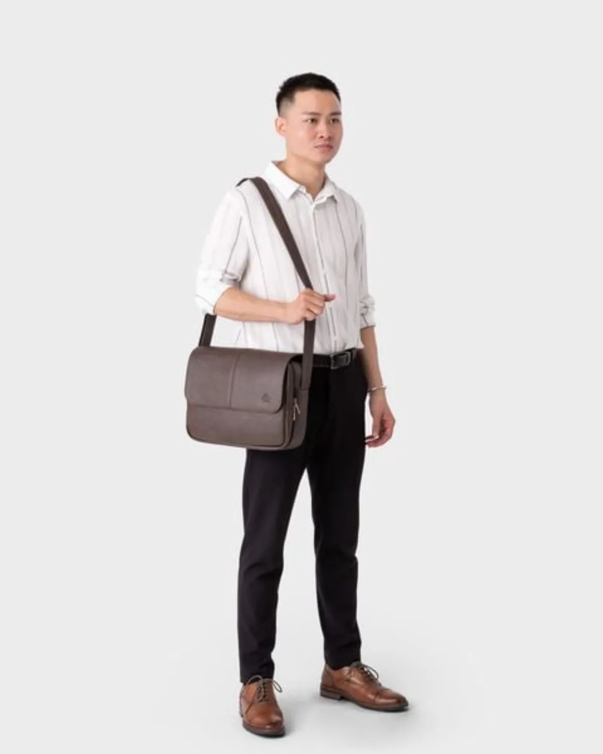 Túi Lata (Thời trang nam công sở cỡ trung - Túi đeo chéo da TN27)
