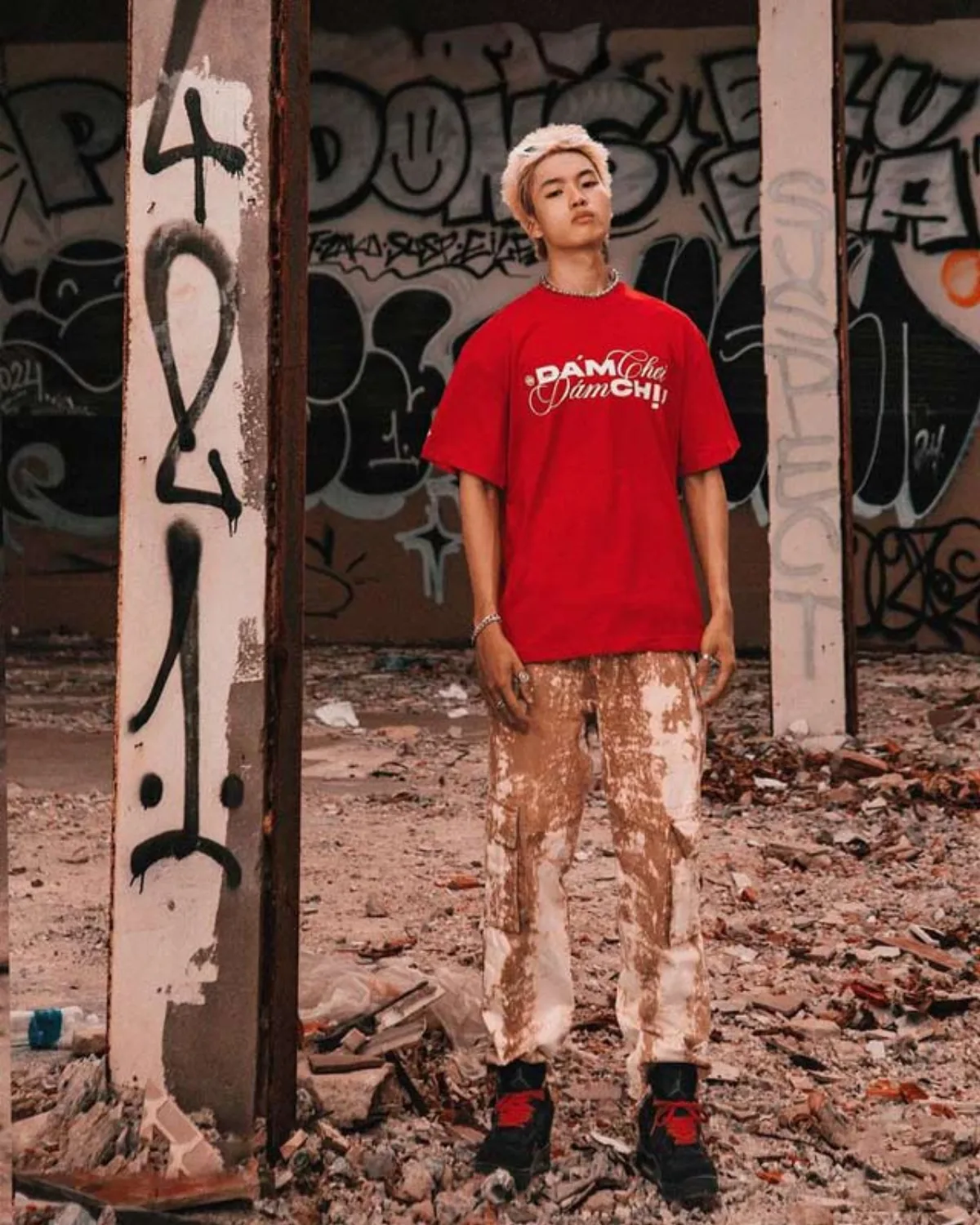 Áo thun màu đỏ, đen local brand DAVIES form rộng tay lỡ "Dám chơi - Dám chịu" Tee l D37-T3