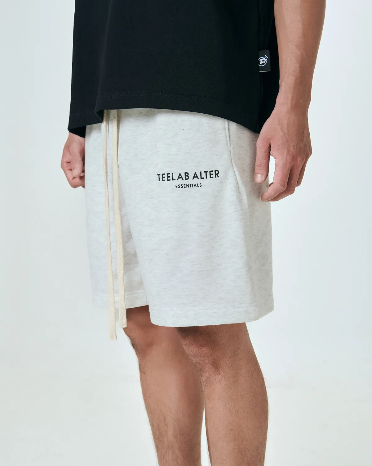 Quần Shorts Nỉ Teelab Alter Essentials Shorts SH003