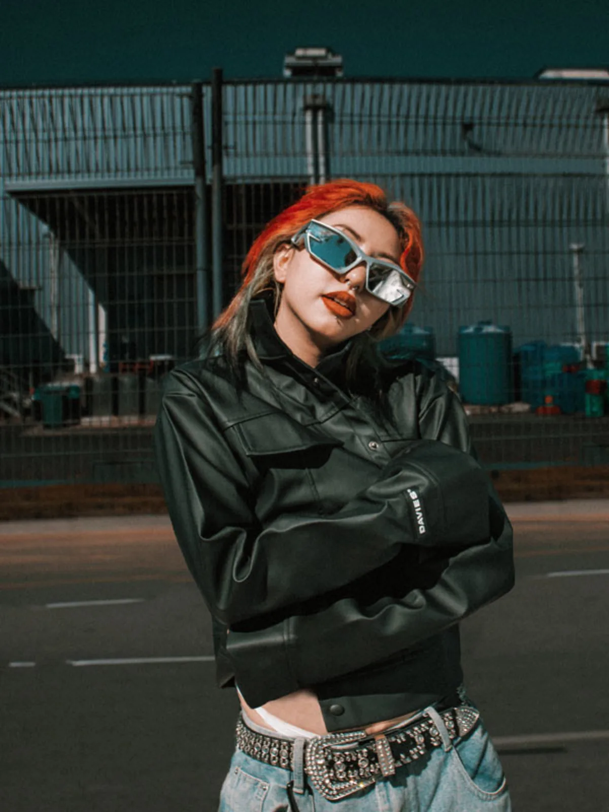 Áo khoác dù local brand phản quang có mũ Reflect Track Jacket Davies | D07-AK32