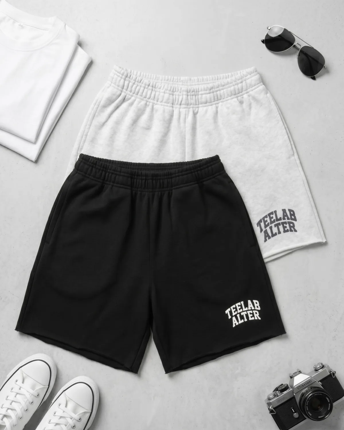 Quần Shorts Nỉ Cắt Gấu Teelab Alter Raw Hem Shorts SH013