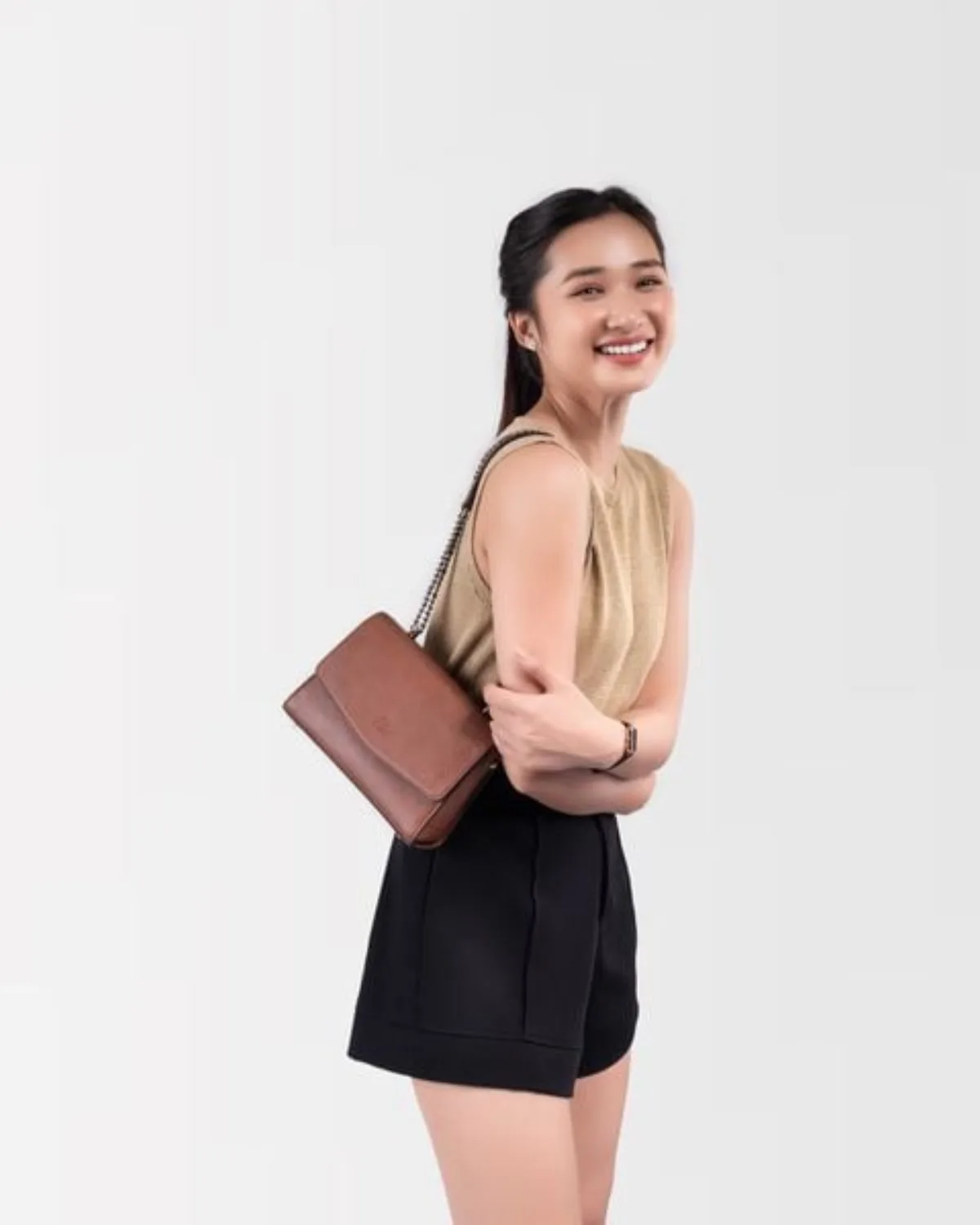 Túi Lata (Thời trang nữ đi chơi cỡ trung - Túi đeo chéo da HN101)