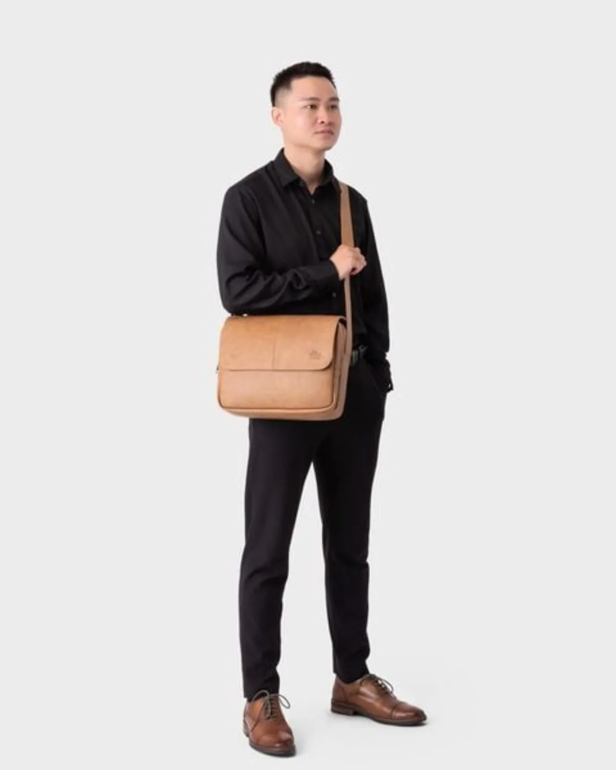 Túi Lata (Thời trang nam công sở cỡ trung - Túi đeo chéo da TN27)
