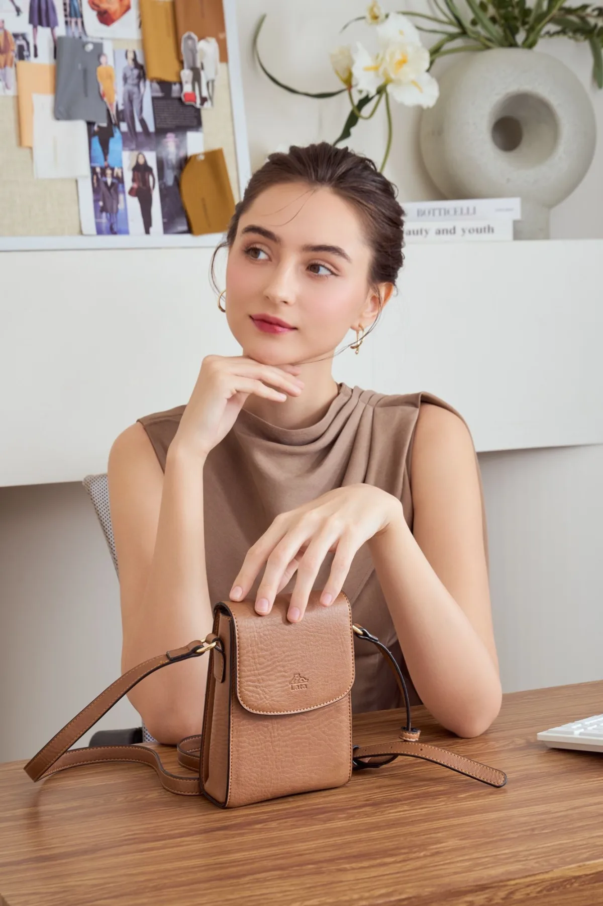 Túi Lata (Thời trang nữ mini đựng điện thoại - Túi đeo chéo HN135)