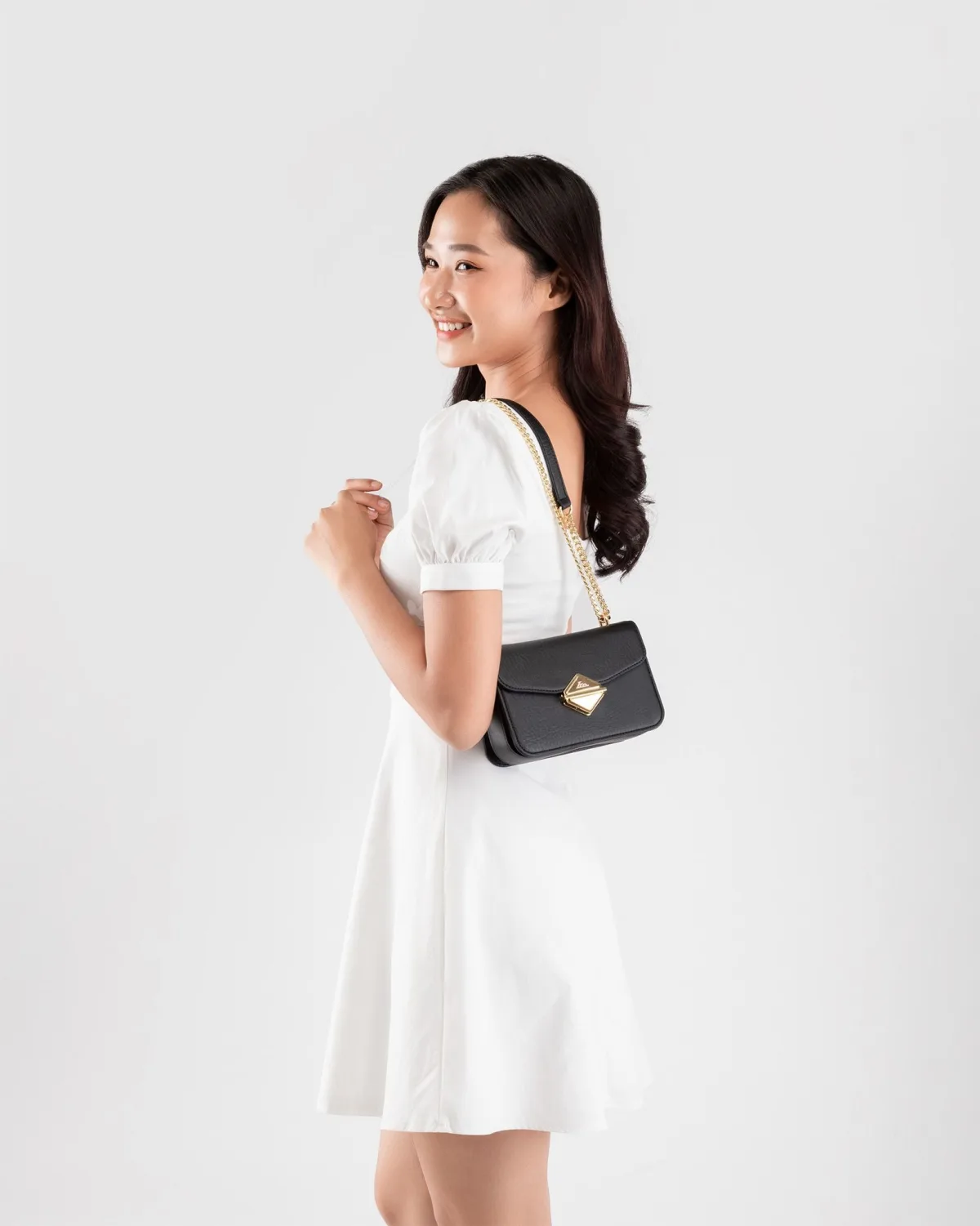 Túi Lata (Thời trang nữ đi chơi size 17 - Túi đeo chéo da HN97)