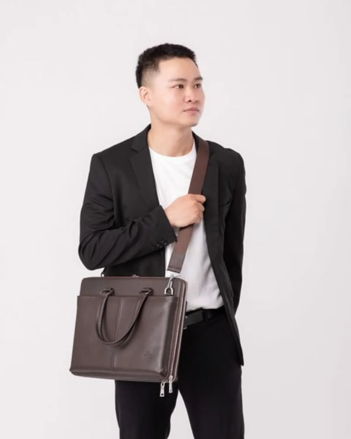 Cặp Công Sở Lata (Thời trang nam basic đựng laptop 14.6 inch - Cặp da thật CADA10)