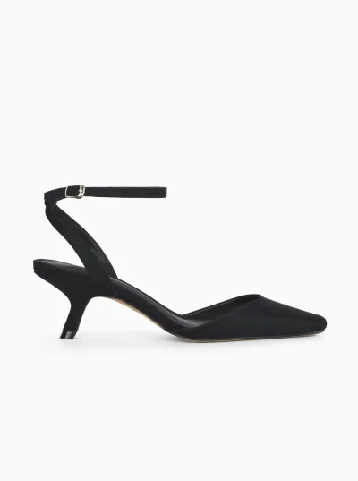 Delvey Sandals in Silk Wool