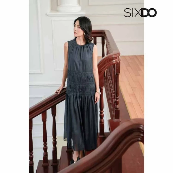 Đầm tơ organza sát nách cổ viền ren SIXDO (Navy Organza Maxi Dress)