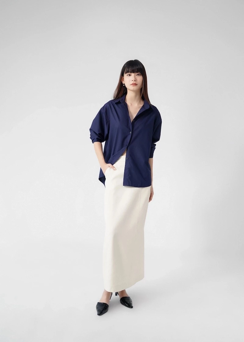 Áo sơ mi oversized MONO TALK (navy) vải poplin hạn chế nhăn, mềm mát T10001FT