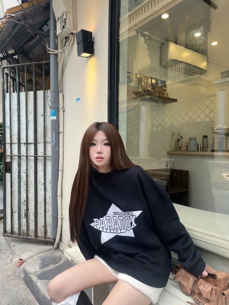 Áo sweater BRILLIANCE SWEATER Boxy Chất nỉ bông PARADOX ST4P1006