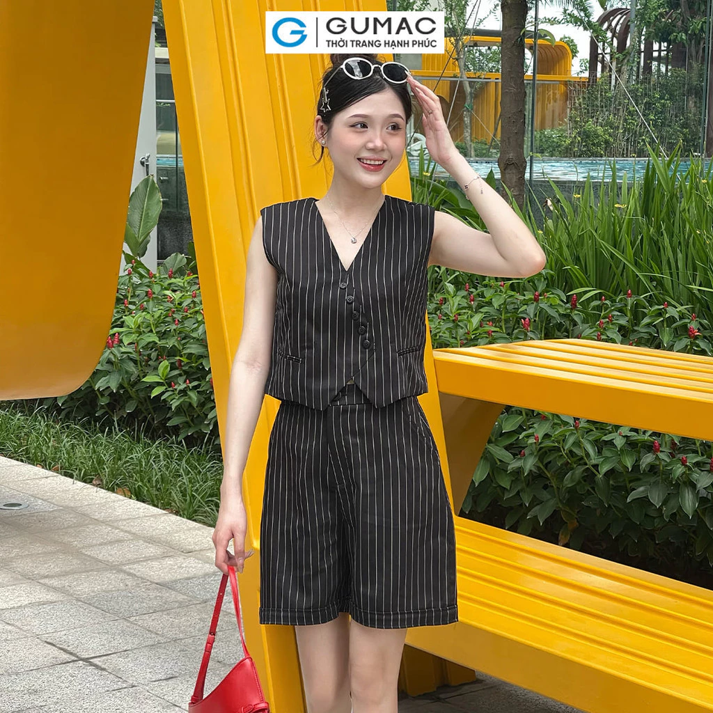 Set lẻ Áo gile croptop sọc YAE04003 - Quần short nữ Gmorning - GUMAC sọc YSHE04004