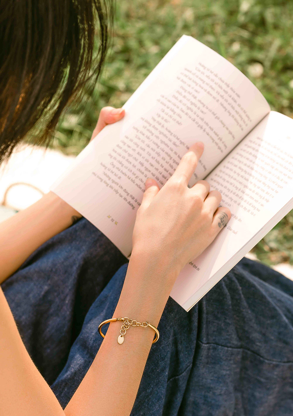 Bộ Sưu Tập Vòng Tay Cuff Nữ Curnon - Thiết Kế Tối Giản, Tinh Tế, Điệu Đà - Phù Hợp Mọi Phong Cách