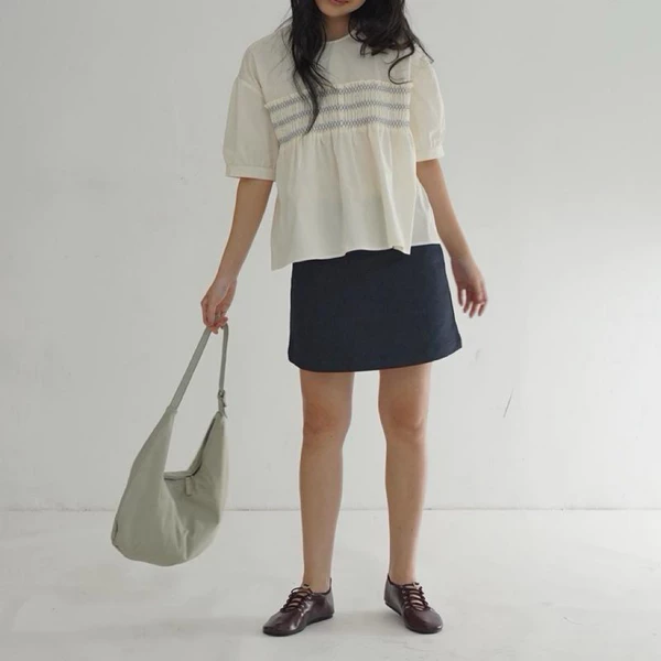 DOB - Chân váy A ngắn lưng liền phối túi sau Denim Skirt