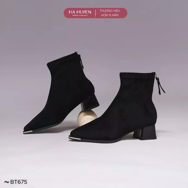 Giày bốt nữ, boot cổ thấp HÀ HUYỀN da lộn khóa sau mũi nhọn gót vuông 5cm - BT675