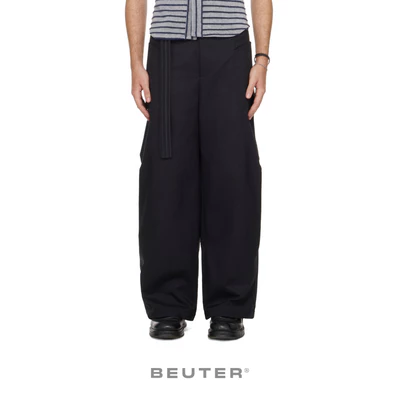 Quần Xếp Ly Dây Đai Eo Màu Đen - BEUTER® WAIST-STRAP PLEATED PANTS - BLACK