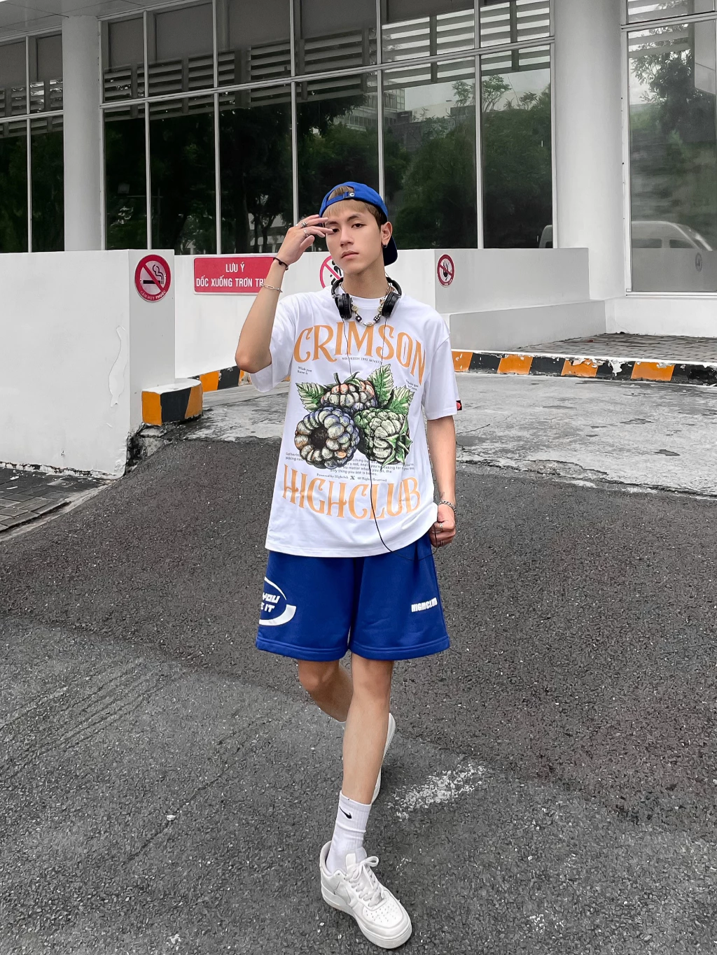Áo Thun CRIMSON Tay Lỡ Unisex Nam/Nữ màu Trắng/Đen Cổ Tròn - HIGHCLUB Brand Chính Hãng