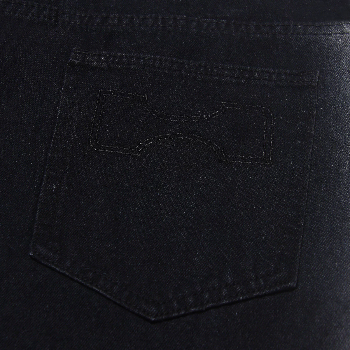Quần jeans dài unisex màu đen local brand HUGU - SIDE LINE WASH - chất liệu denim, form rộng, tag da, wash nhẹ ở giữa