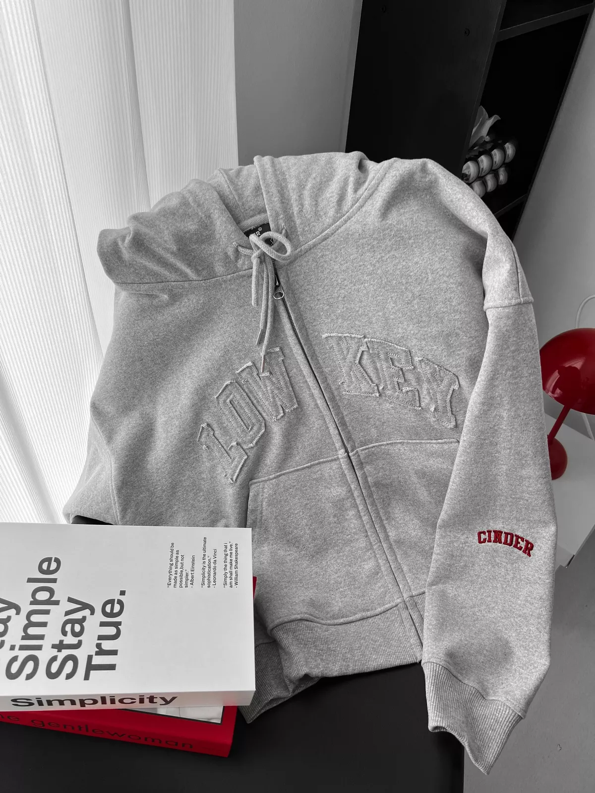 Áo Hoodie Zip Boxy LOWKEY Cinder Form Đẹp, Local Brand Chính Hãng