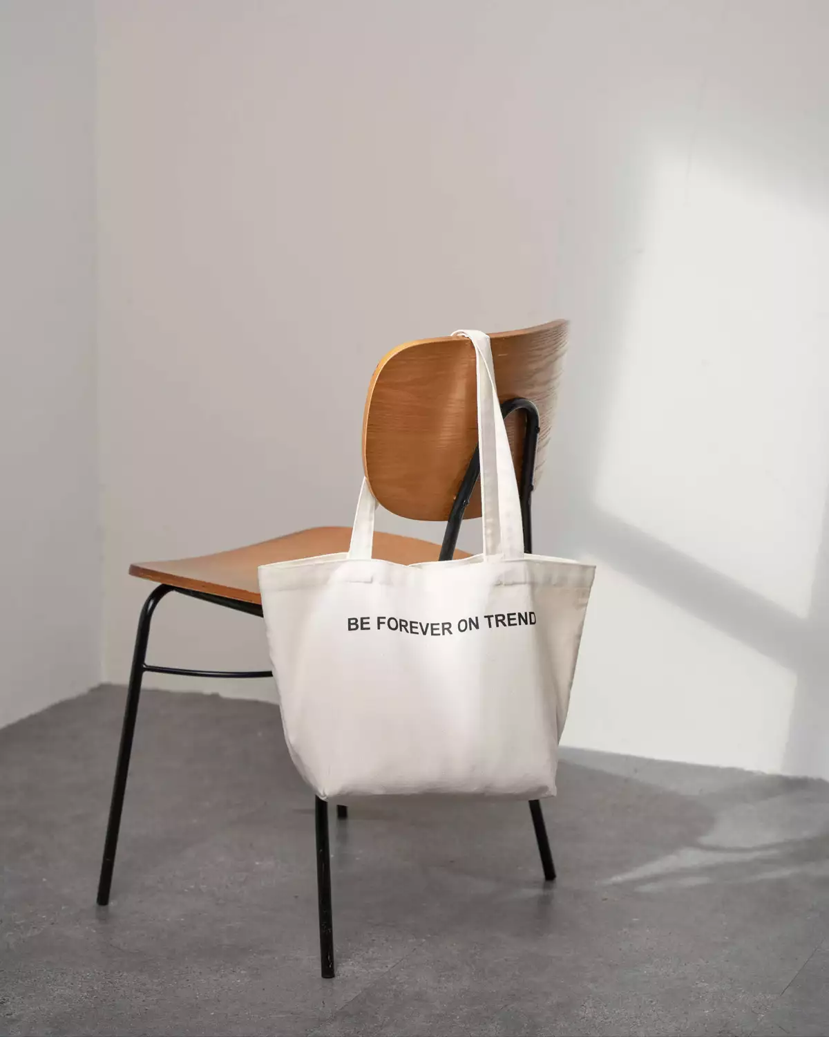 Túi Vải Canvas (màu trắng) MONO TALK chữ in Canvas Tote Bag P10003F