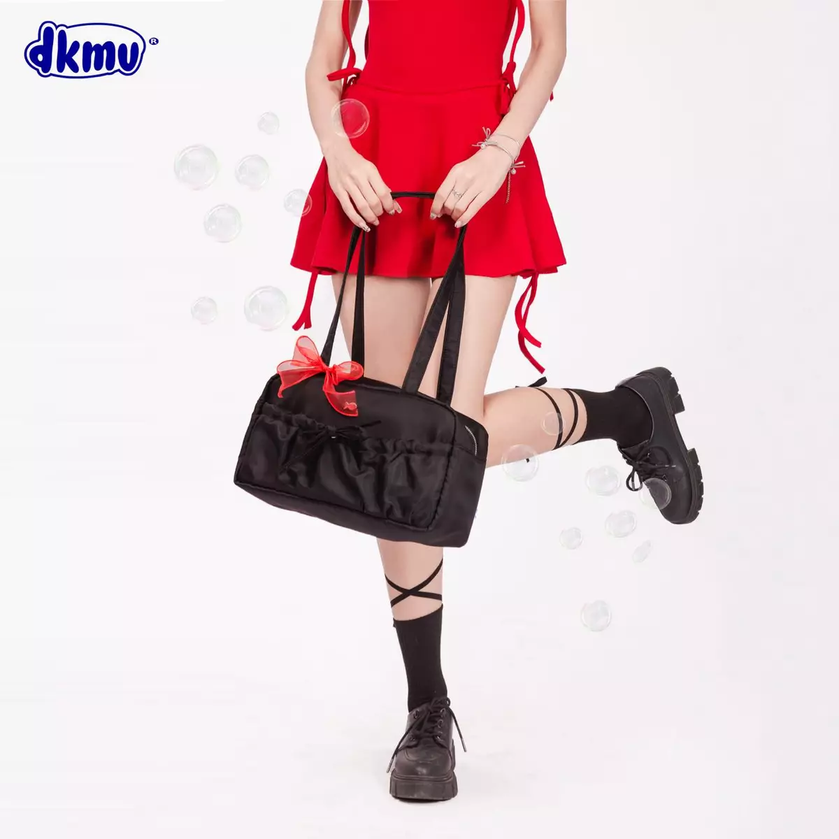 Váy nữ kiểu phối viền thêu logo DKMV hai dây buộc nơ logo inox cá màu đen, đỏ , trắng, kem, xám Lido Dress | K-D2
