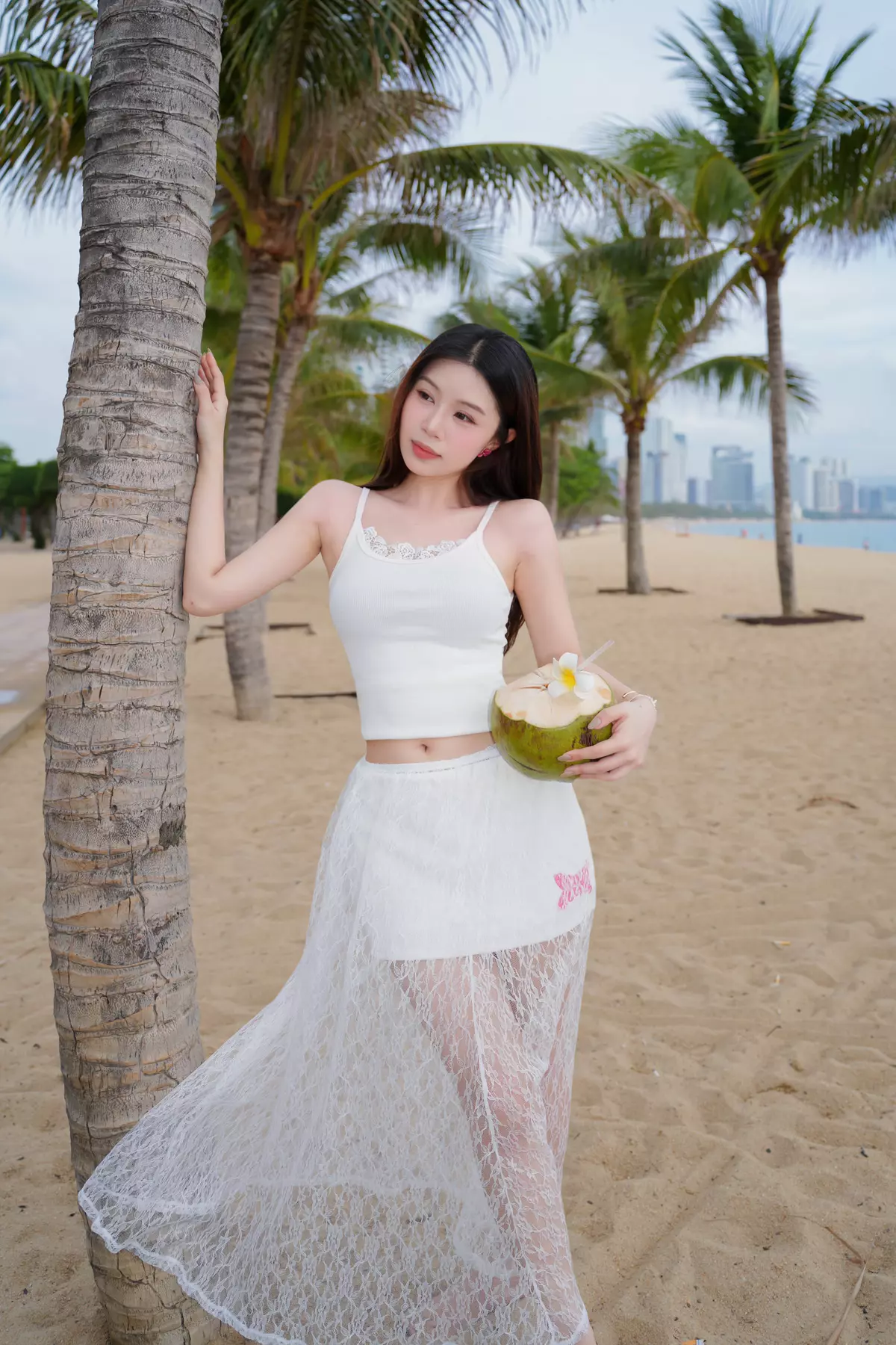 Áo hai dây nữ ren form ôm tôn dáng nữ tính Vicolas - VICO52