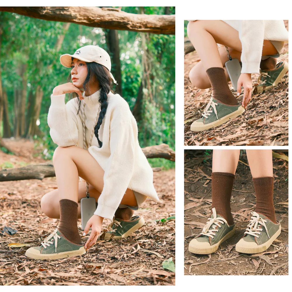Giày Sục Đạp Gót Mules Vải Sneaker Unisex E10 Matcha DINCOX Tăng Chiều Cao 4cm