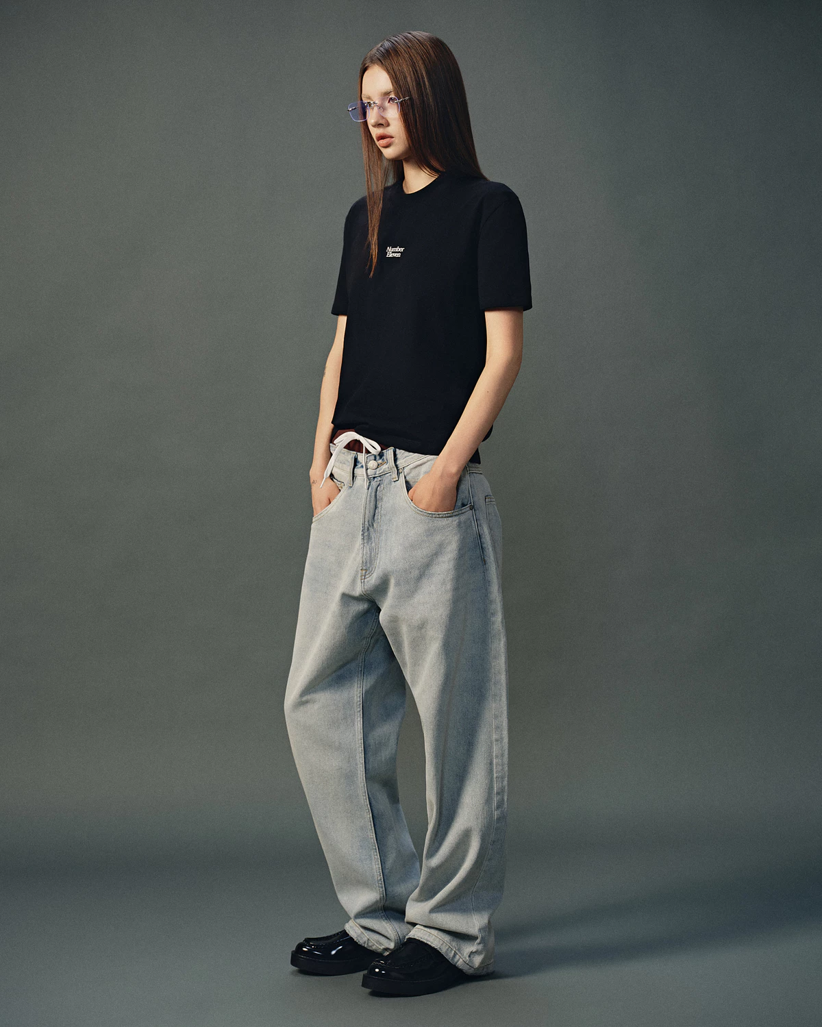 Eleven - Áo Thun Nữ Baby Tee In Number Eleven Dọc | Màu Đen