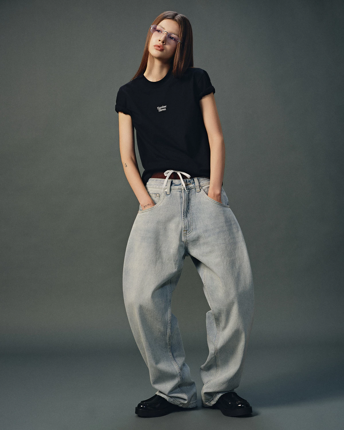 Eleven - Áo Thun Nữ Baby Tee In Number Eleven Dọc | Màu Đen