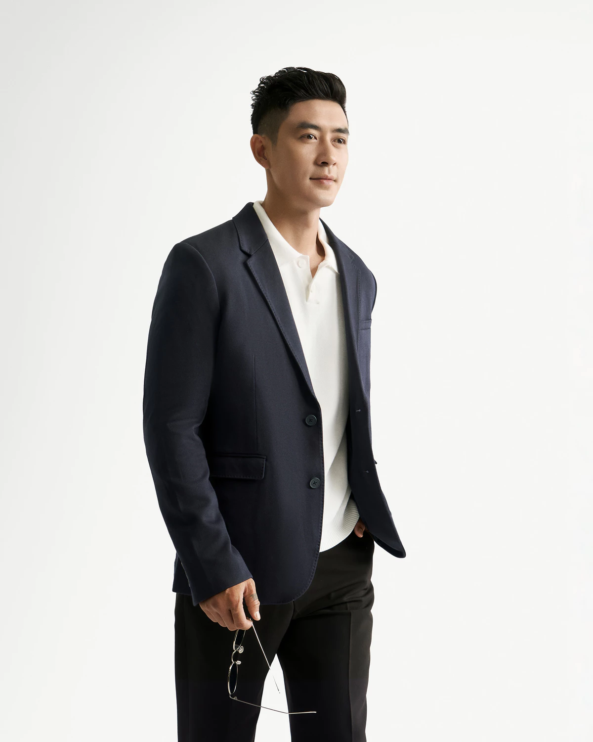Áo Blazer Knit Dệt Jacquard May Chỉ Đột Cổ Áo Form Fitted - Routine 10F24VES010