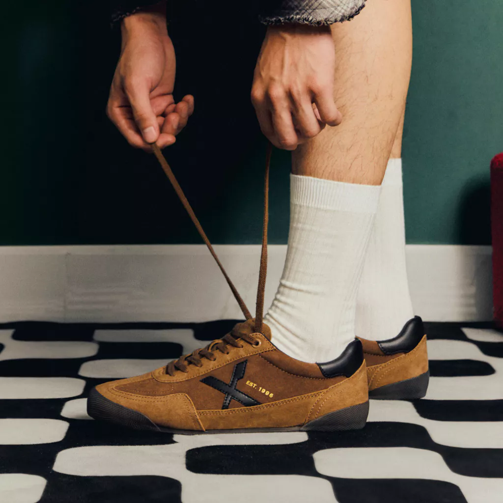 Giày Nam Sneaker Da Micro Suede Dincox DC47 BROWN Shoes Đế Bằng, Bền Và Nhẹ Hơn