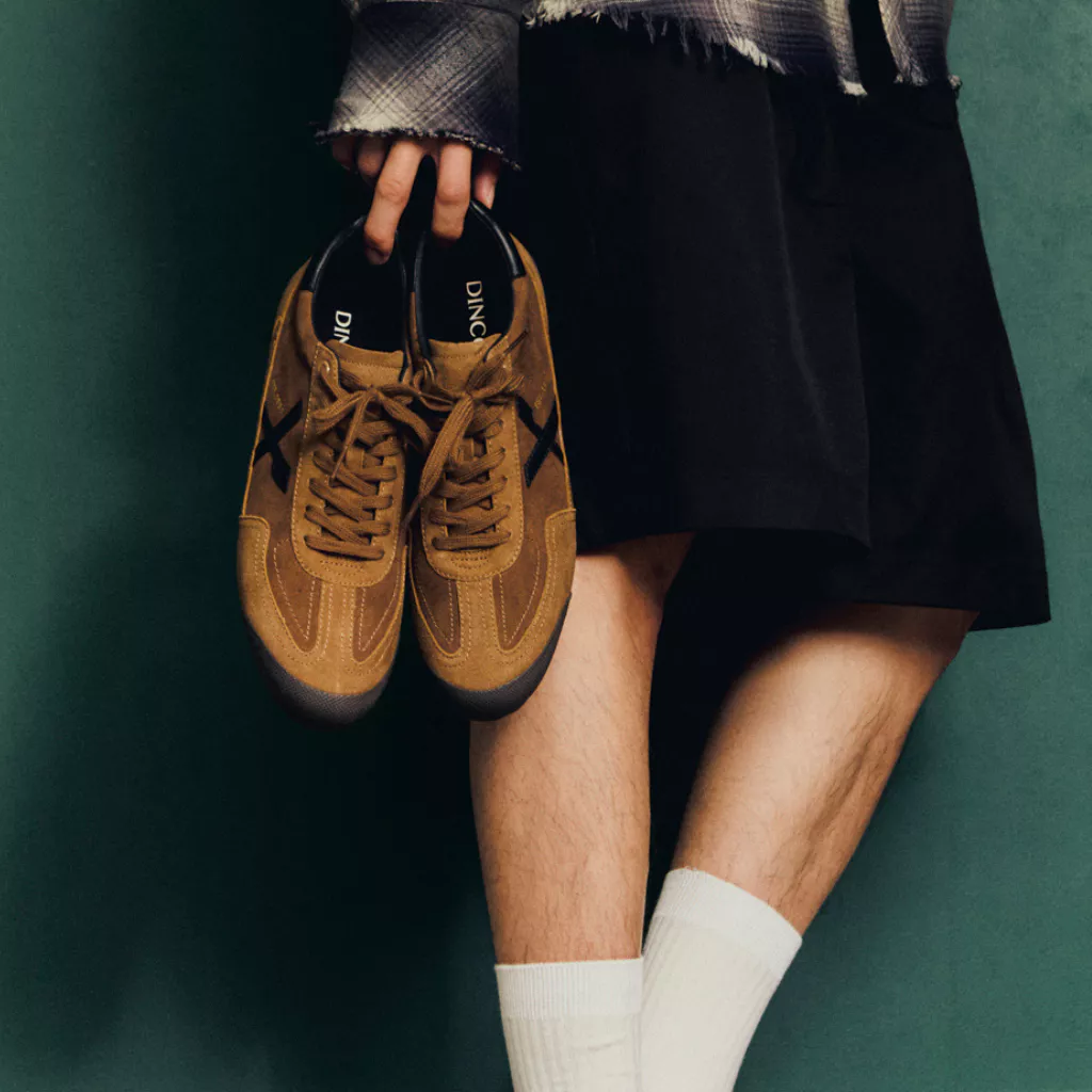 Giày Nam Sneaker Da Micro Suede Dincox DC47 BROWN Shoes Đế Bằng, Bền Và Nhẹ Hơn