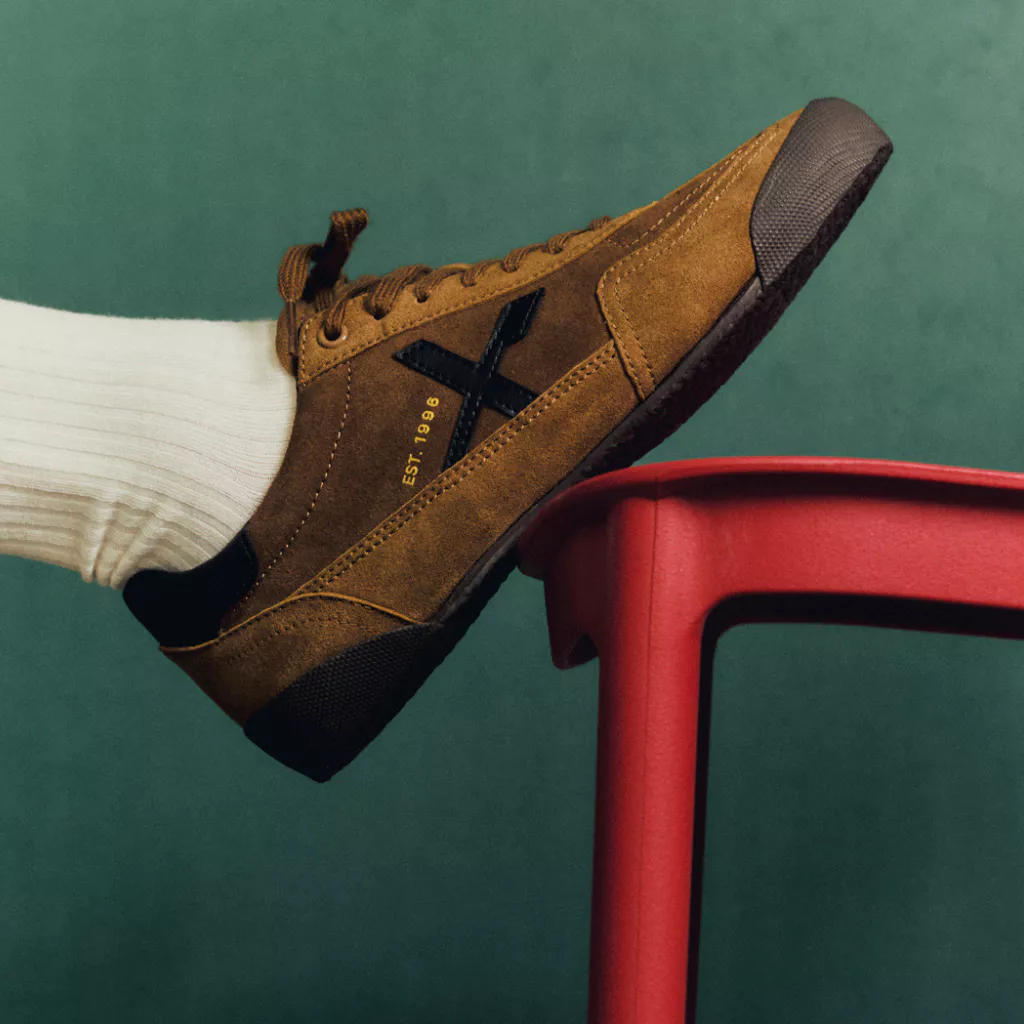 Giày Nam Sneaker Da Micro Suede Dincox DC47 BROWN Shoes Đế Bằng, Bền Và Nhẹ Hơn