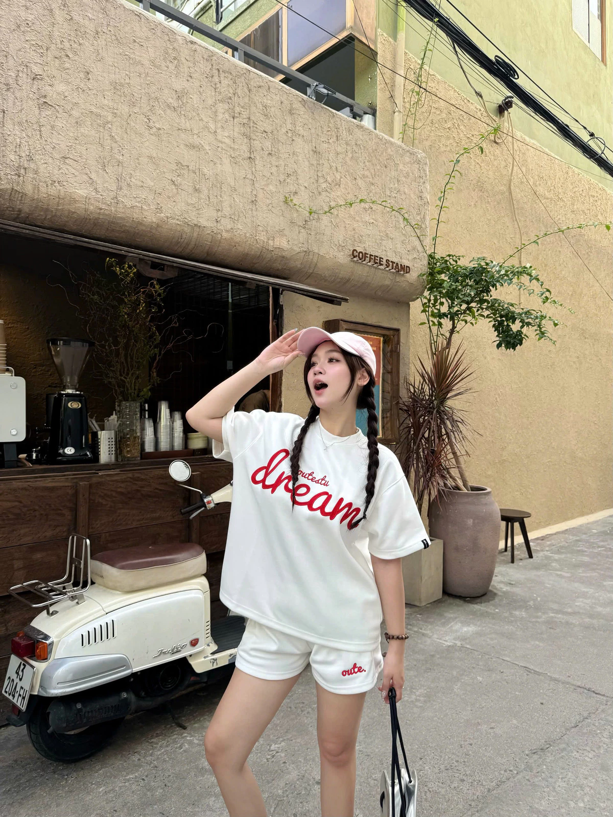Quần Short Nỉ Hai Da Outerity Basic Ống Rộng Thoải Mái / LocalBrand Unisex