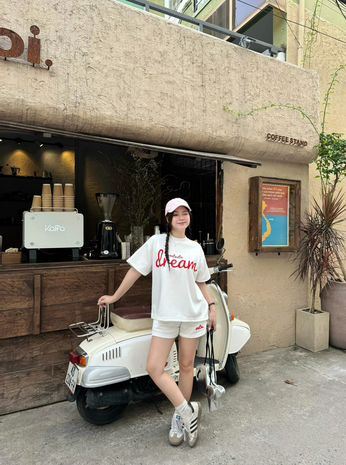 Quần Short Nỉ Hai Da Outerity Basic Ống Rộng Thoải Mái / LocalBrand Unisex