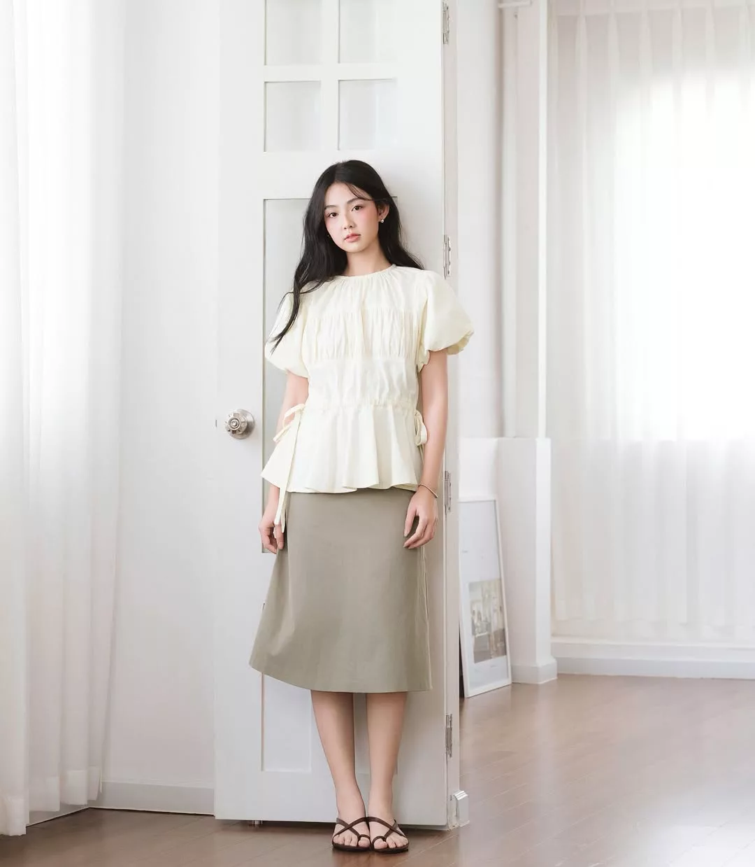 DOB - Áo kiểu linen tay phồng rút eo dáng peplum | Eunbi Top |