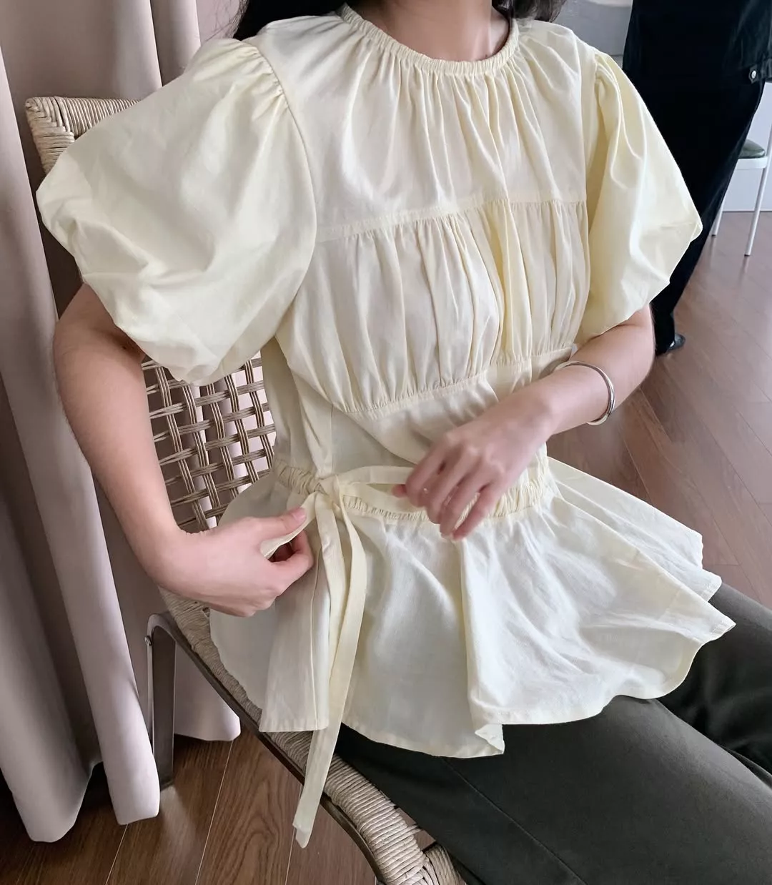 DOB - Áo kiểu linen tay phồng rút eo dáng peplum | Eunbi Top |