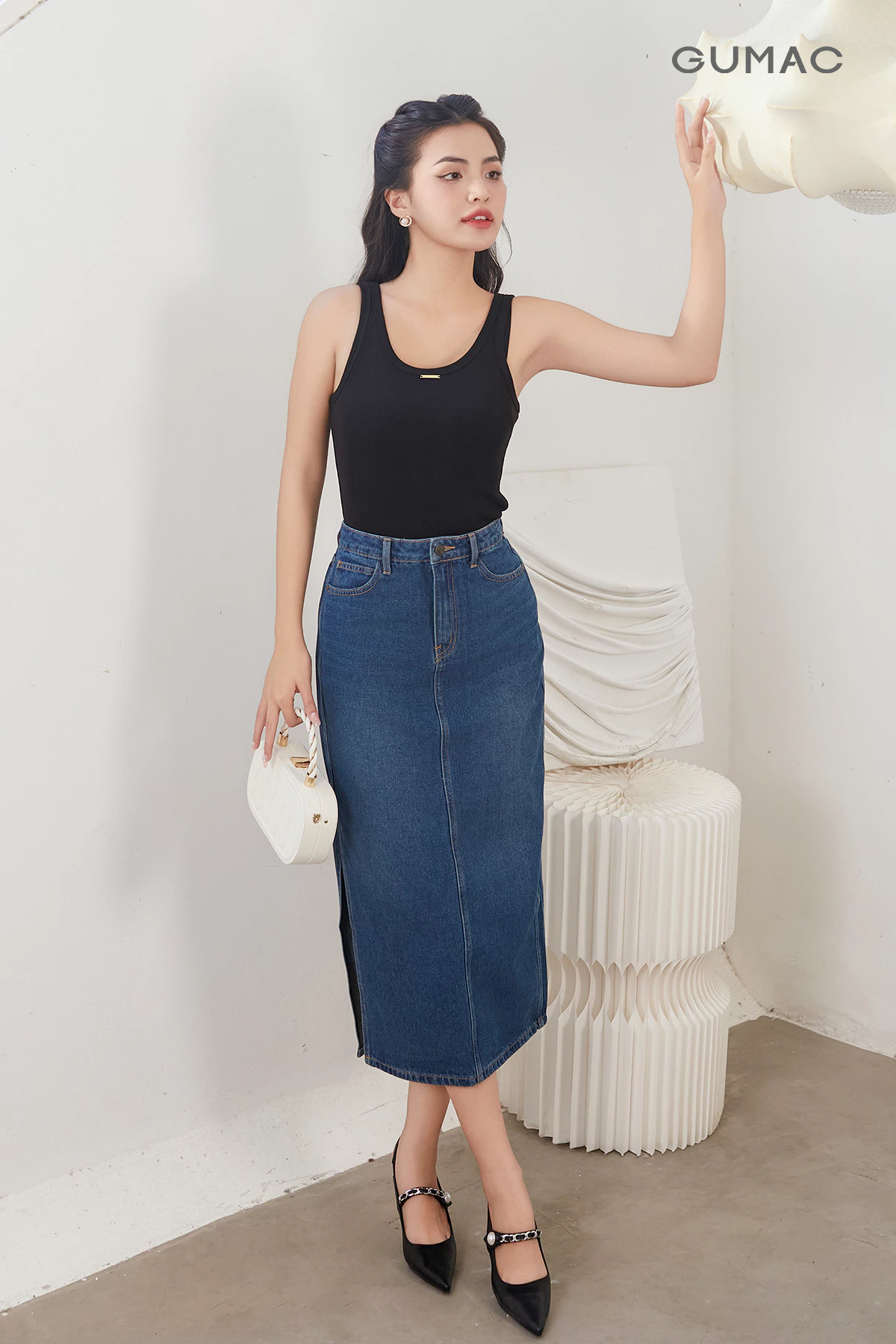 Chân Váy Jeans Nữ GUMAC Chân Váy Bút Chì Dáng Midi Xẻ Tà Tôn Dáng Trẻ Trung VD12037