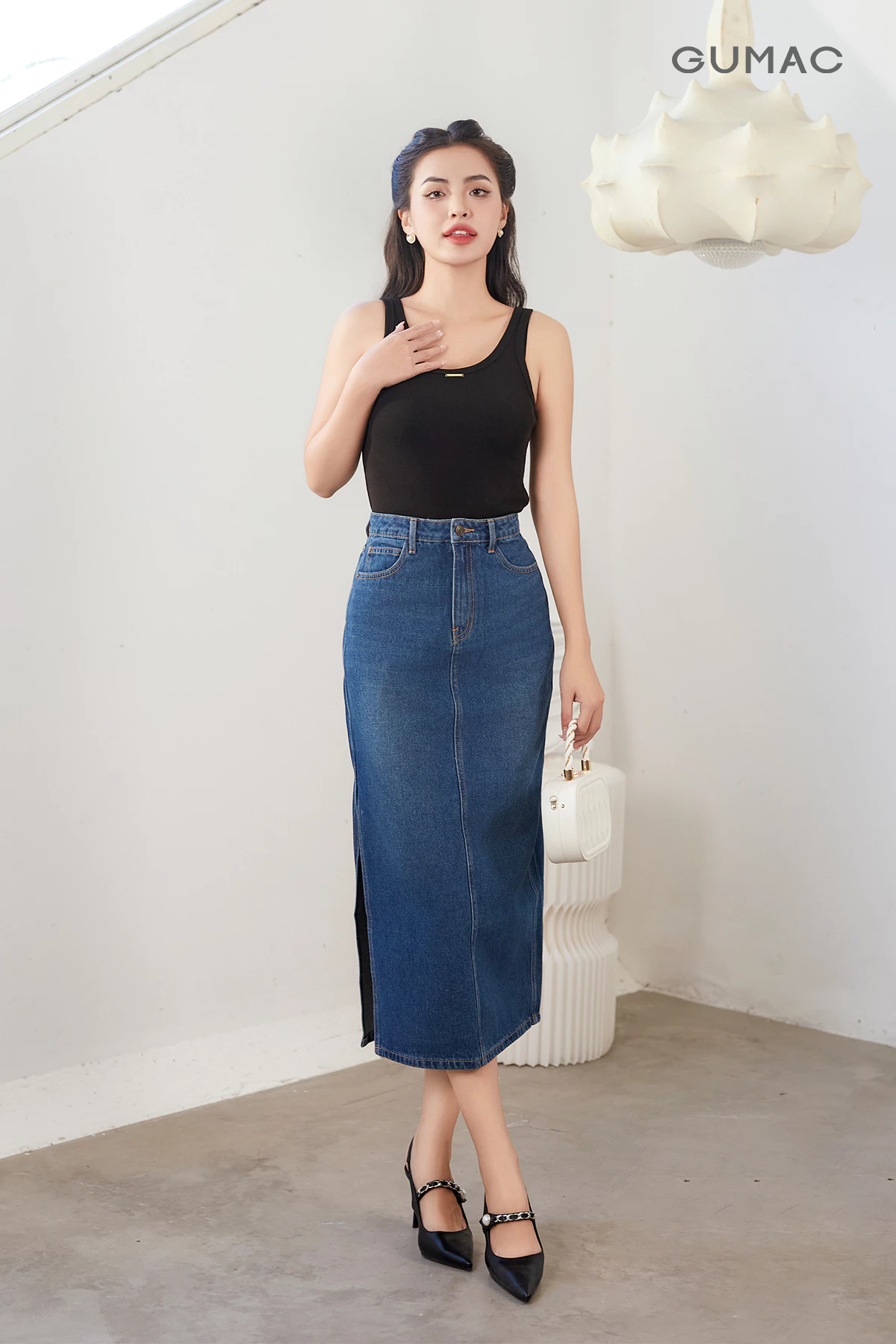 Chân Váy Jeans Nữ GUMAC Chân Váy Bút Chì Dáng Midi Xẻ Tà Tôn Dáng Trẻ Trung VD12037