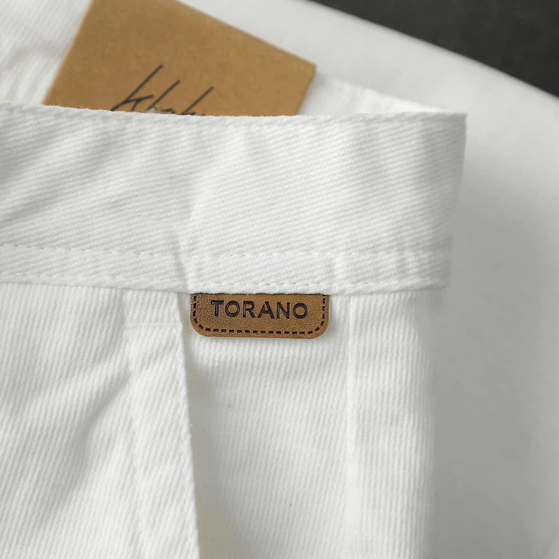 Quần khaki ESSENTIAL WHITE PANTS TORANO ống suông form chuẩn lịch lãm FABK005