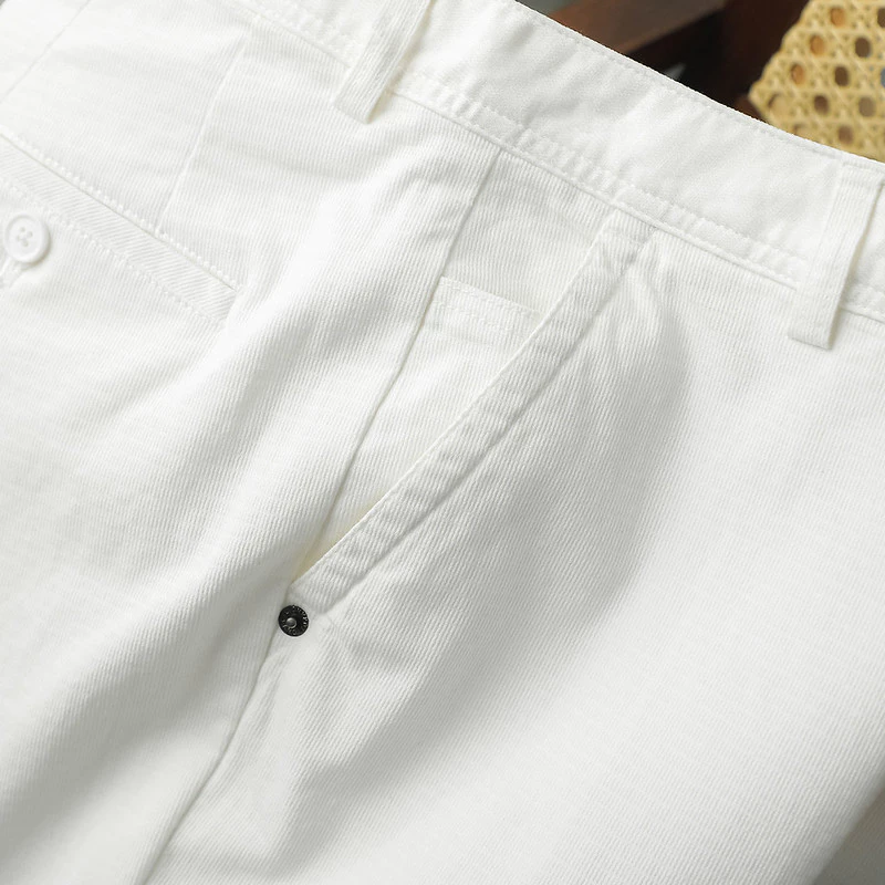 Quần khaki ESSENTIAL WHITE PANTS TORANO ống suông form chuẩn lịch lãm FABK005