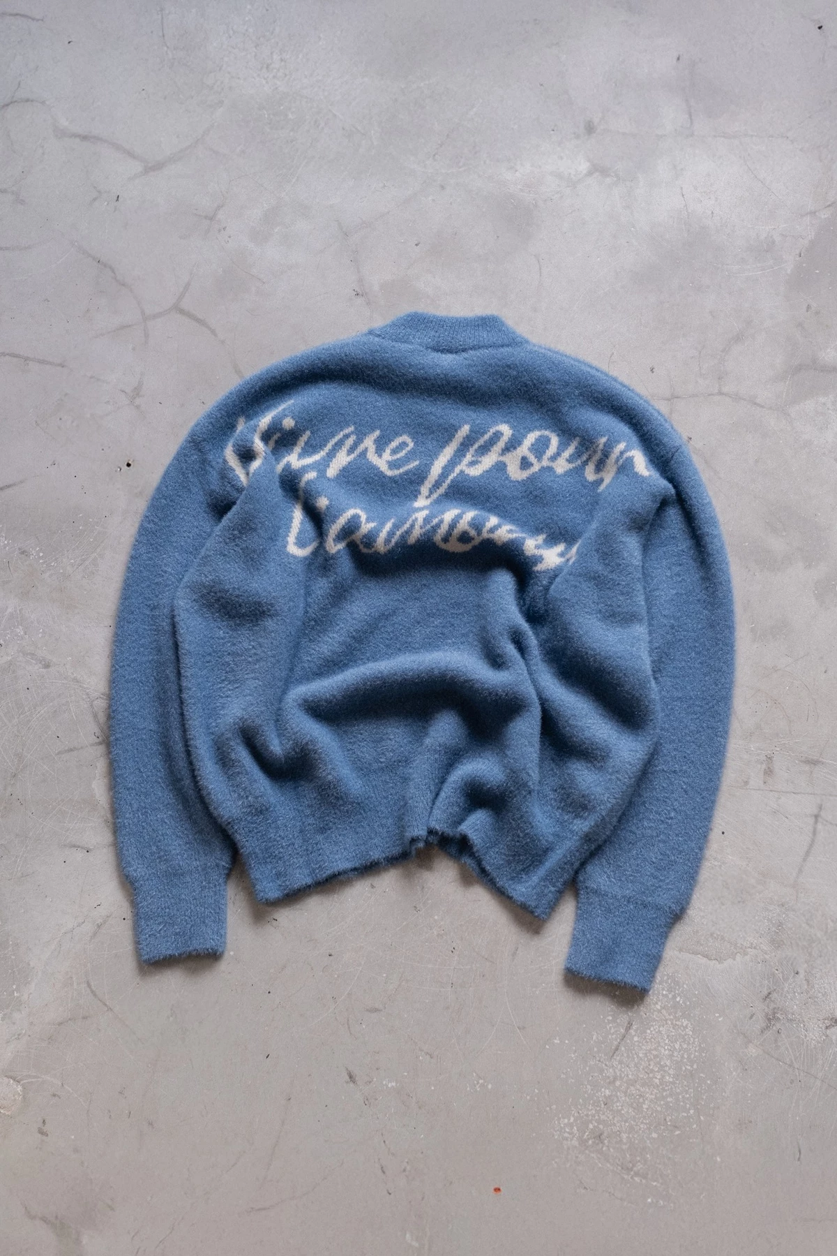 Áo Sweater Boxy SNAZZY Unisex Chất Liệu Sợi Len Chính Hãng - VIVRE POUR L'AMOUR