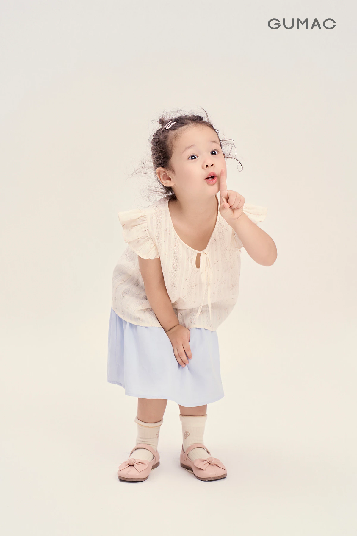 Áo Kiểu Bé Gái GUMAC Dáng A Xòe Tay Cánh Tiên Thêu Xô Mềm Mại AKG04070